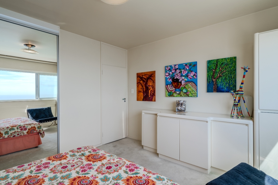 2 Bedroom Property for Sale in Sea Point Western Cape